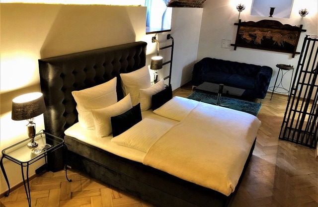 Historical Luxury Homes - Luxus Suite Colloseum