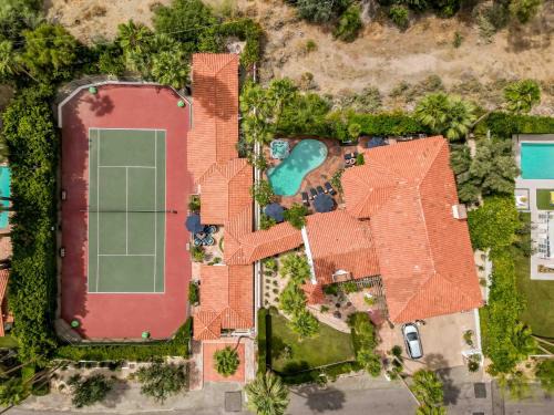 HMPS016 - Casa Grande Tennis Estate -8 - Meredith Lodging