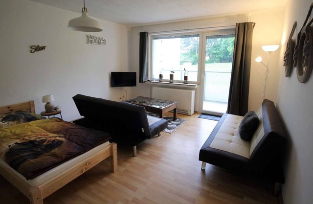 HM04 freundliche Ferienwohnung im Erdgeschoss mit Balkon und gratis W-Lan in Hemer