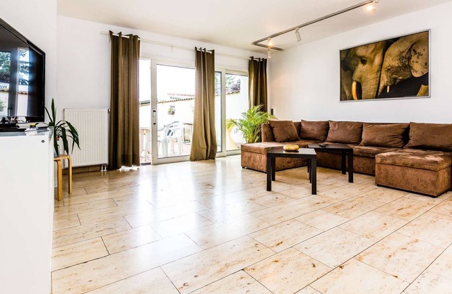 K48 Großzügiges Ferienhaus in Köln Weidenpesch in ruhiger Lage mit großer Terrasse