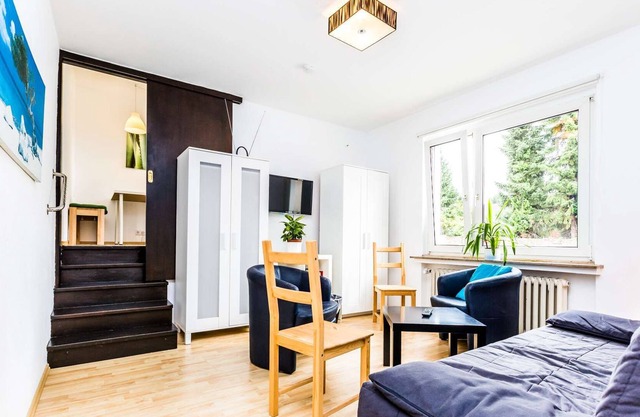 K49 großzügige Ferienwohnung in ruhiger Lage in Köln Weidenpesch mit gratis W-LAN