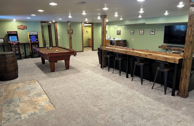 Hocking Hills Cabin- private hot tub, hiking trail, caves, fire pit, pool table
