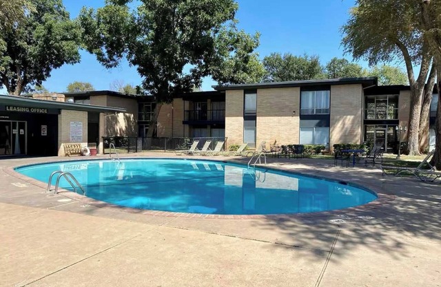 Hoff Gardens 39 - 2BR 2BA - Seasonal Pool