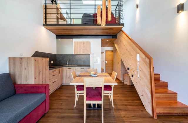 'Hohenegg Apartment Franz 2' mit Bergblick, Gemeinschaftspool und WLAN