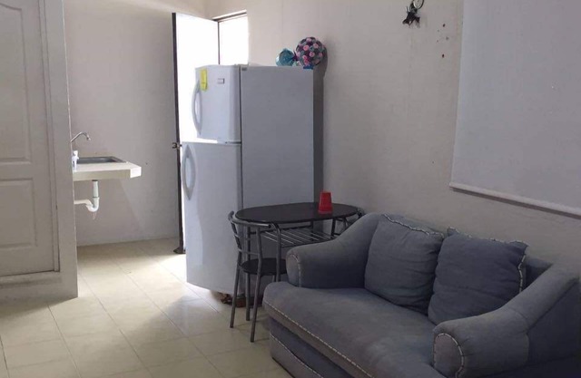 Hallo! Bienvenidos! Este hogar es totalmente seguro y está listo para recibirte