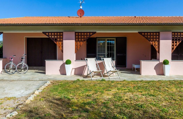 Ferienhaus 'Casa Attila ' mit Gemeinschaftsgarten, WLAN und Klimaanlage