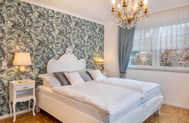 Ferienwohnung 'Hortensie' mit privatem Garten, Balkon und Wi-Fi