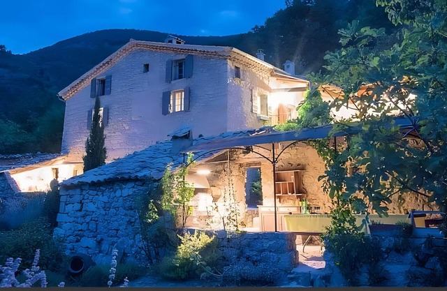 Ferienhaus 'Mas De Charme - Les Angelettes' mit Bergblick, privatem Pool und Wi-Fi