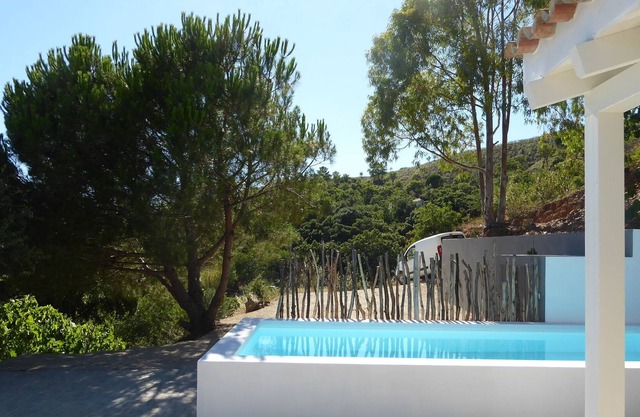 Charmantes Ferienhaus mit Pool für 2 erwachsene + 2 kinder!