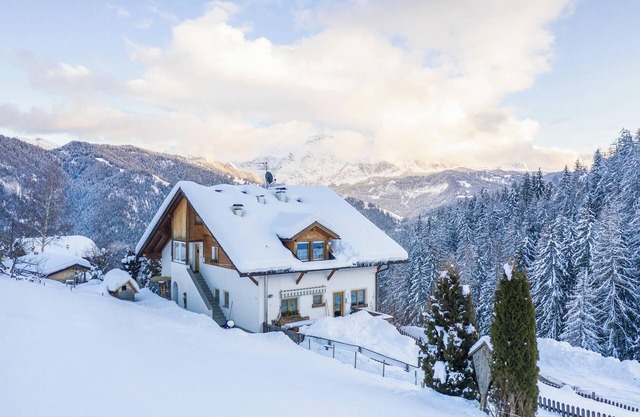 Ferienwohnung B im Haus Belodei mit Bergblick & WLAN; Parkplatz vorhanden