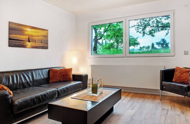 Ferienwohnung 'Mit Gartenblick' mit Bergblick, Gemeinschaftsgarten und Wi-Fi