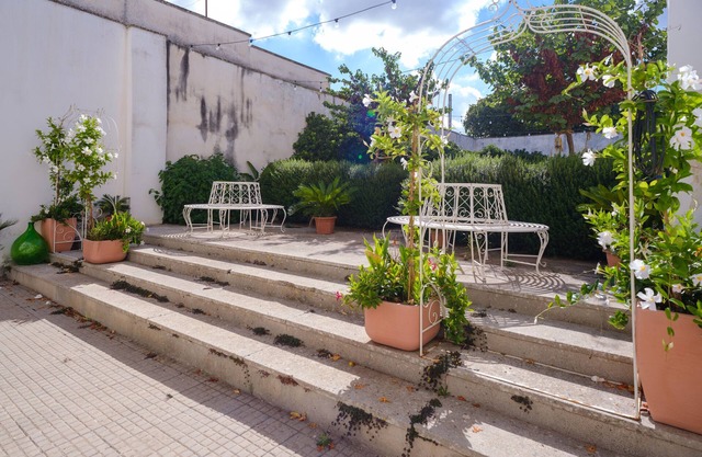 Ferienwohnung 2 - Palazzo Costantini mit Balkon, Gemeinschaftsgarten und WLAN