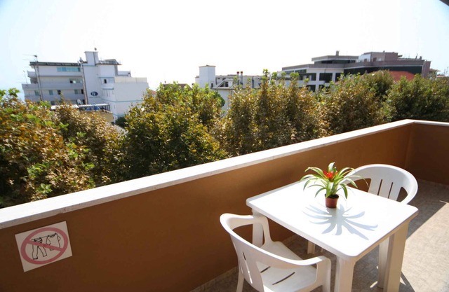 Ferienwohnung mit Klimaanlage und Balkon