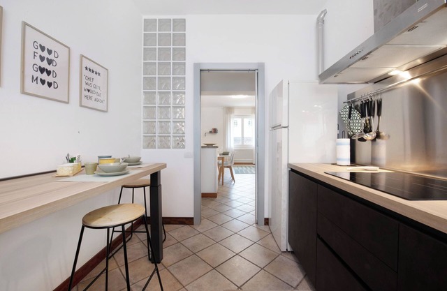 Holiday Apartment "Maddy's House" with Wi-Fi & Air Conditioning