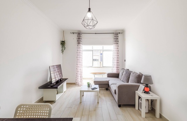 Ferienwohnung "Sleeptubal Moderne Accommodatie" mit Balkon und WLAN