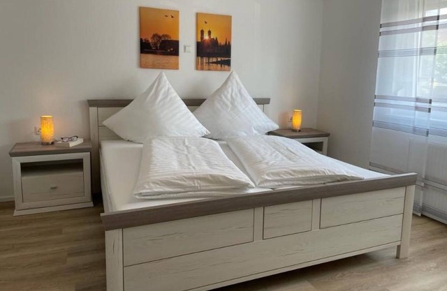 Ferienwohnung 'Zeppelin N T' mit Privatterrasse, Gemeinschaftsgarten und Wi-Fi