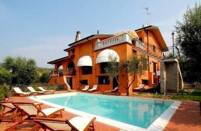 Holiday apartment Massa e Cozzile for 1 - 4 persons with 1 bedroom - Twin house