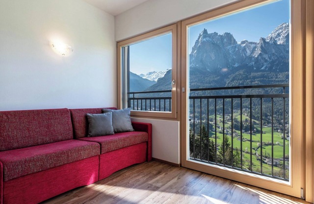 Ferienwohnung 'Thusnelda A' mit Bergblick, Balkon & WLAN