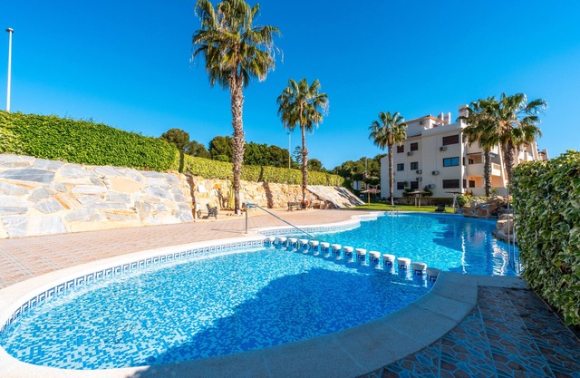 Ferienwohnung "Sunnygolfbeach" mit Gemeinschaftspool, Terrassen und WLAN