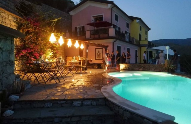 Ferienwohnung "Villa Lice - Sciacchetrà" mit Bergblick, gemeinschaftlichem Garten & WLAN