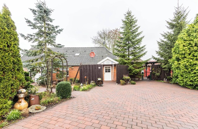 Ferienwohnung "Adler" in Meeresnähe mit WLAN & Terrasse