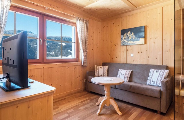 Ferienwohnung "Alpenflair" bei Seiser Alm mit Bergblick & Balkon