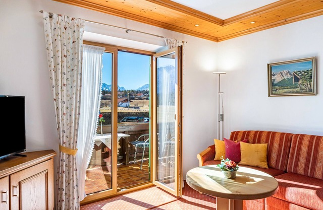 Ferienwohnung 'Soiernsee Alpenblick Ferienwohnung' mit Bergblick, Gemeinschaftsgarten und WLAN