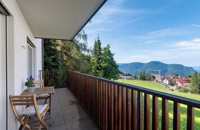 Ferienwohnung 'Anna' mit Bergblick, Balkon und WLAN