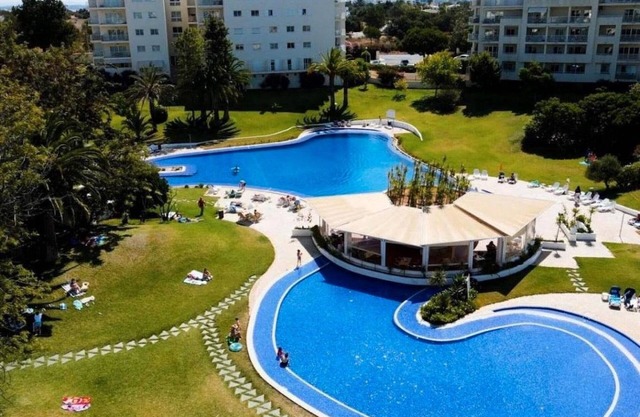 Ferienwohnung "Apartamentos Antunes" mit Pool, WLAN, Balkon & Garten