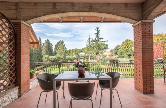 Ferienwohnung "Appartamento Ulivo" mit Garten und Terrasse