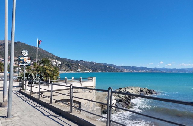 Holiday apartment Arenzano for 1 - 4 persons with 2 bedrooms - Holiday apartment in one or multi-fam