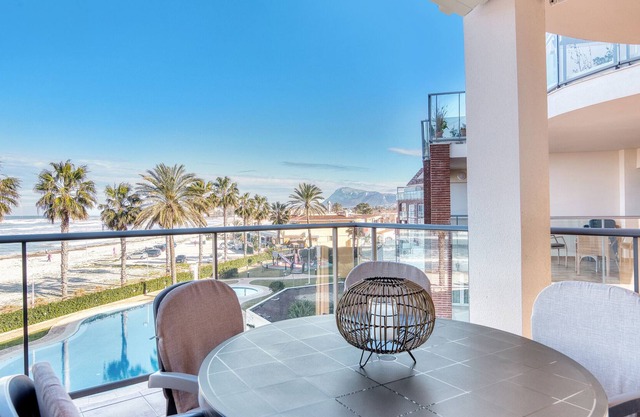 Holiday Apartment "Beverly Primera Linea De Palya" with Sea View, Shared Pool & Wi-Fi