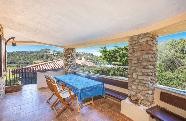 Ferienwohnung "Corbezzoli" mit Meerblick, WLAN, Balkon, Garten & Terrasse