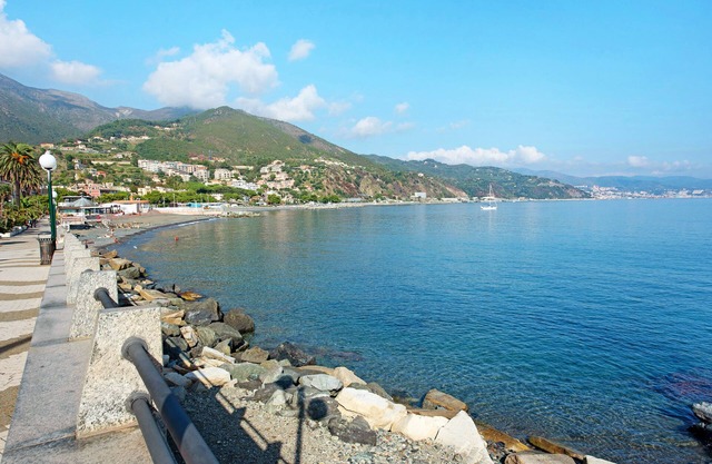 Holiday Apartment 'Casa Dante - Arenzanohost' with Balcony