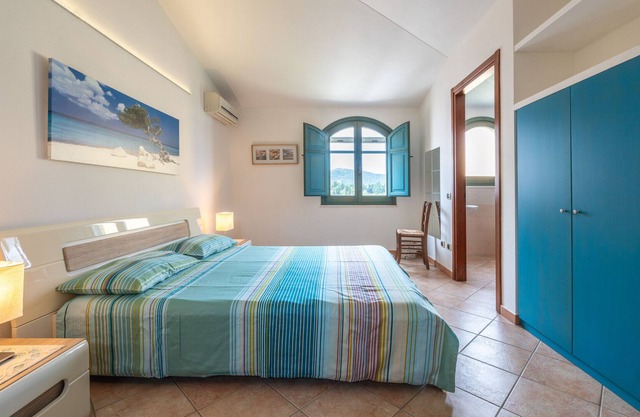 Holiday Apartment 'Casa Mariella' with Mountain View, Terrace & Air Conditioning