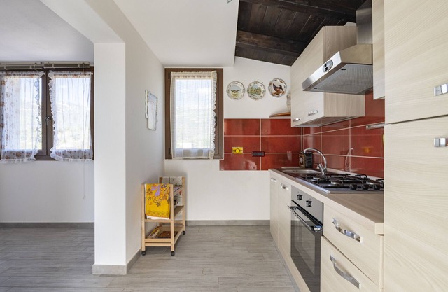 Holiday Apartment "Casa Marinella" with Mountain View & Garden