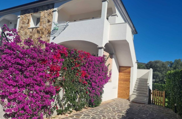 Ferienwohnung Casa Michela mit Bergblick, Garten und WLAN