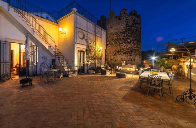 Holiday apartment Catania for 1 - 4 persons with 2 bedrooms - Holiday house