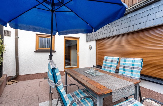 Ferienwohnung 'Christa' mit Bergblick, privater Terrasse und WLAN