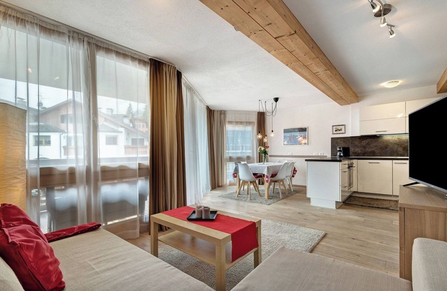 Ferienwohnung 'Ciasa Irene' in Pistennähe mit Bergblick, Terrasse & WLAN