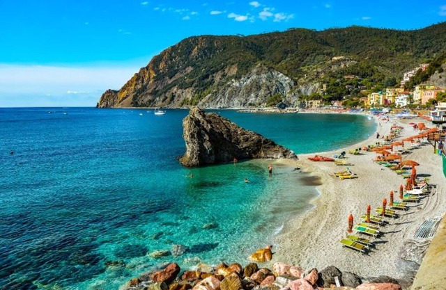 Holiday Apartment "Dalla Ire" with Sea View, Wi-Fi & Parking