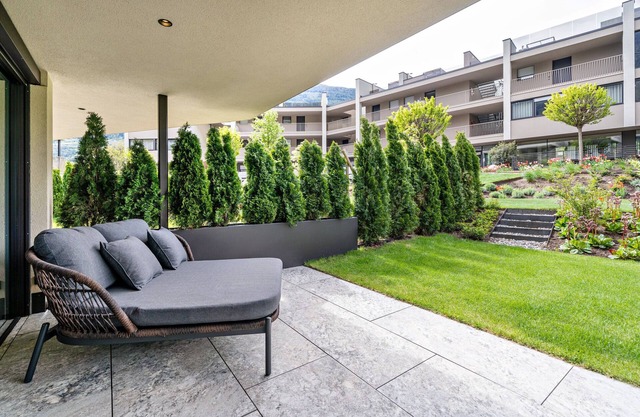 Ferienwohnung "Domizil Sonnengold" mit Bergblick, privater Terrasse und WLAN