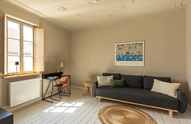 Ferienwohnung 'Eckhaus - Kamin' mit Gemeinschaftsbereich (Innenhof) und Wi-Fi