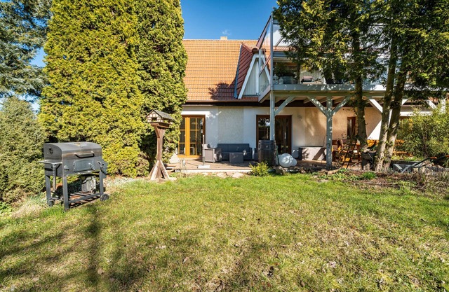 Ferienwohnung Eichenhof" mit gemeinsamer Terrasse, privatem Garten und Wi-Fi