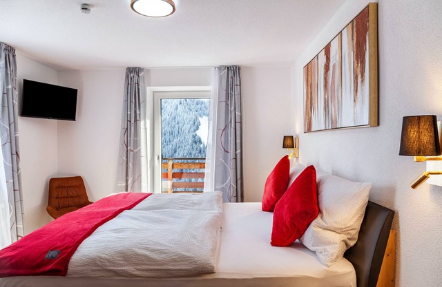 Ferienwohnung "Elena" mit Bergblick, Balkon und WLAN