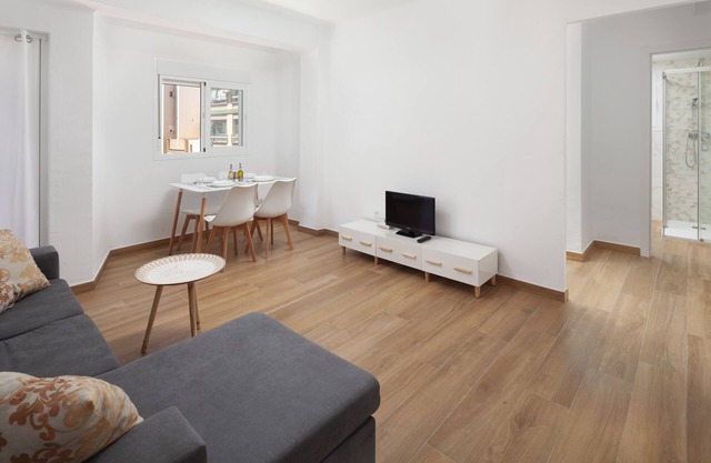 Ferienwohnung "Nuria Torre del Mar" mit Balkon