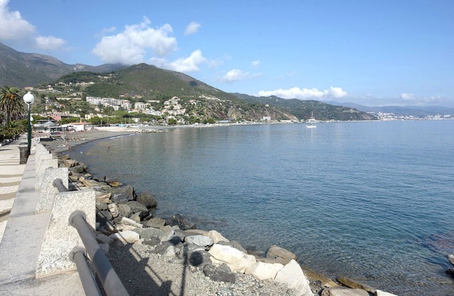 Holiday Apartment "Europa - Arenzanohost" with Balcony