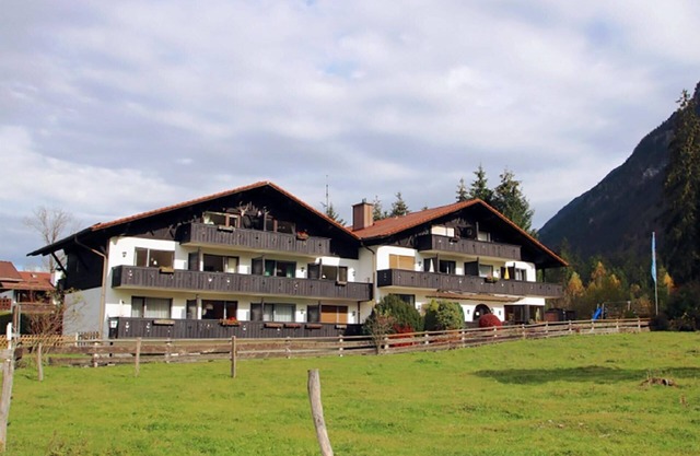 Ferienwohnung Farchant für 1 - 4 Personen mit 1 Schlafzimmer - Ferienwohnung in Ein- oder Mehrfamili