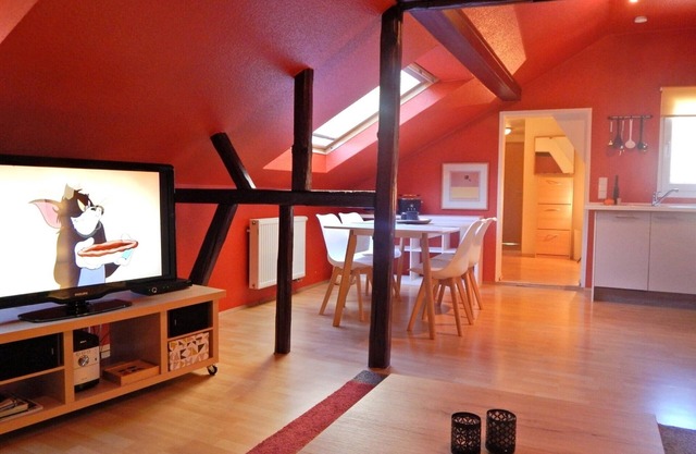 Ferienwohnung 'Ferienhaus Rheinblick Wohnung 4' mit Gemeinschaftsterrasse, WLAN und Klimaanlage