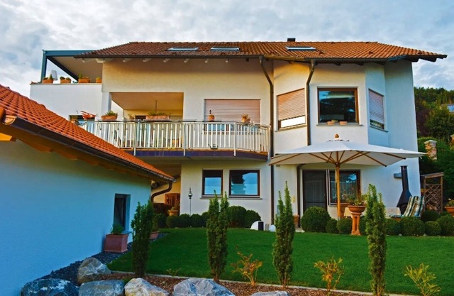 Ferienwohnung 'Fewo Wegen' mit Bergblick, privater Terrasse und WLAN